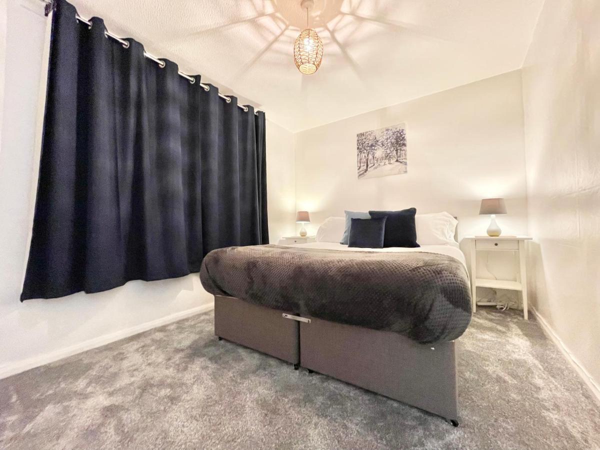 Large Ashford Home Just Off M20 With Parking, Sleeps 7 Zewnętrze zdjęcie